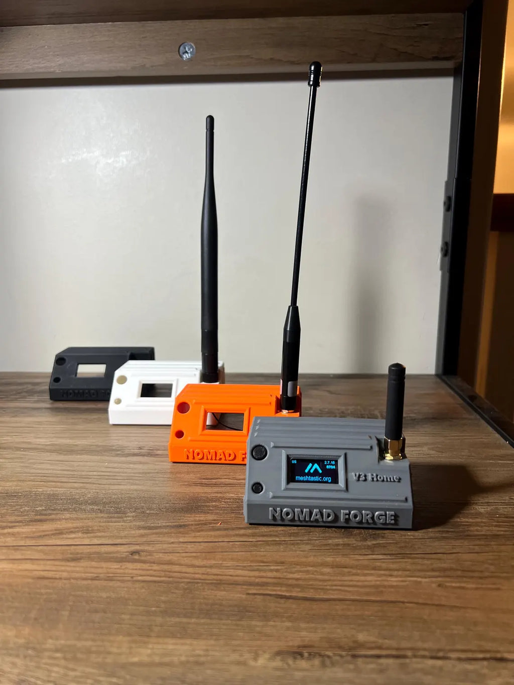 Meshtastic Home/Desk Node - Heltec V3 (18650 Battery)