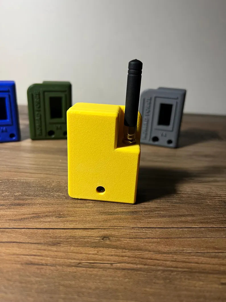 Plug-In Meshtastic Node (Heltec V4) – USB Powered, GPS-Ready